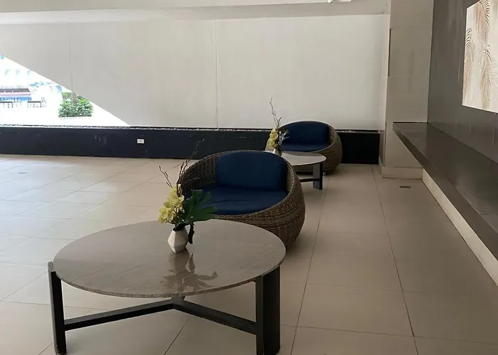 Perfect For Family With 2 Large Beds - 517 *